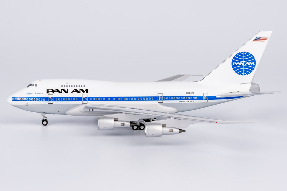 *1/400 Pan American World Airways - Pan Am 747SP named "Clipper America" N529PA 07040