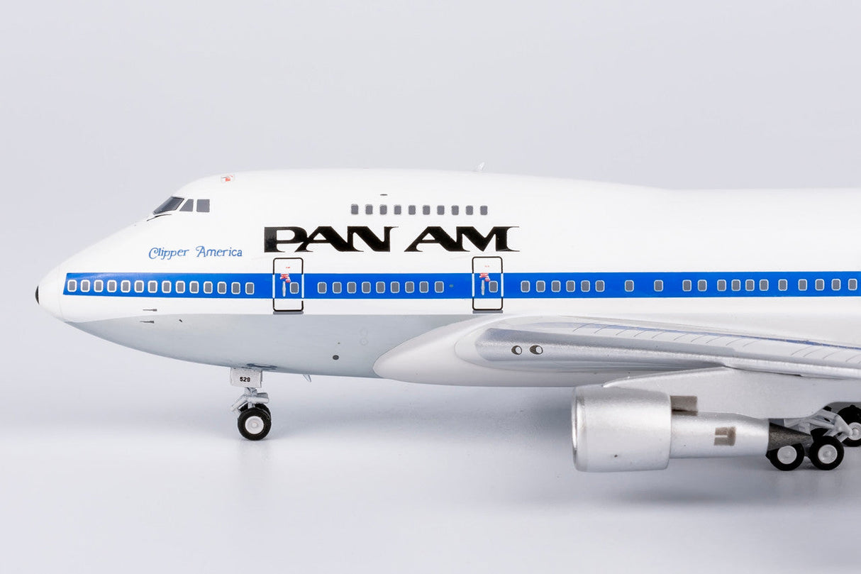*1/400 Pan American World Airways - Pan Am 747SP named "Clipper America" N529PA 07040