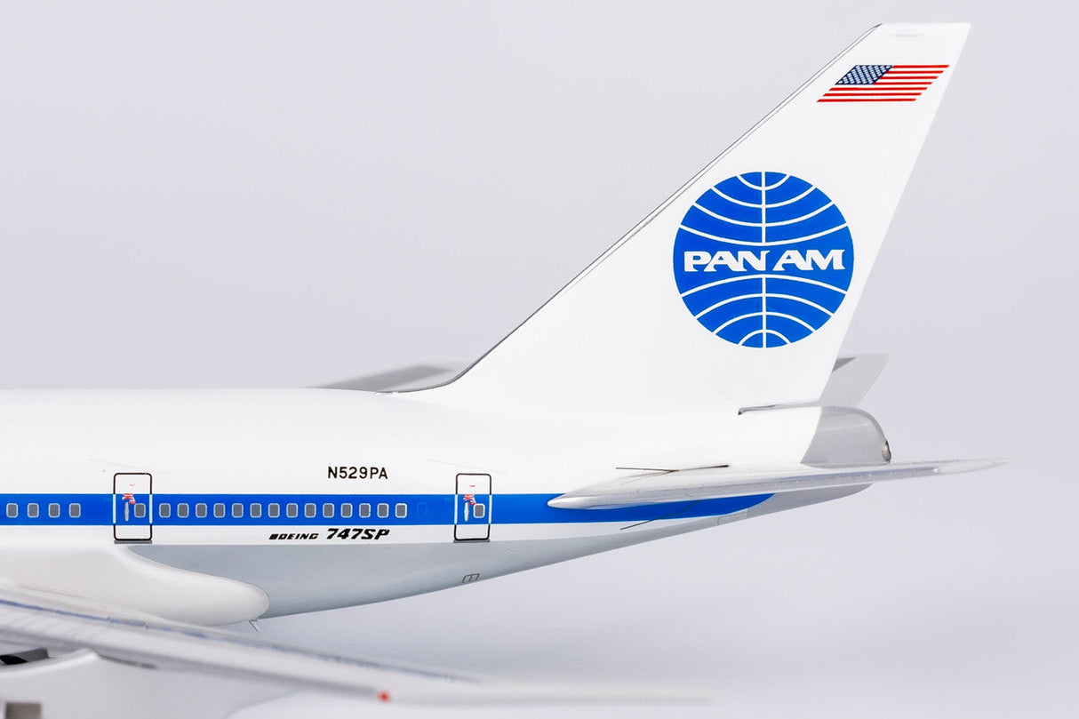 *1/400 Pan American World Airways - Pan Am 747SP named "Clipper America" N529PA 07040