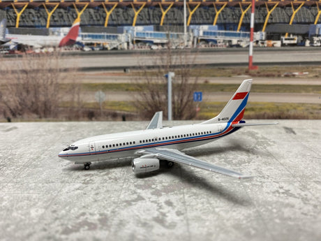 *1/400 China Air Force B 737-700 Panda Models 202102