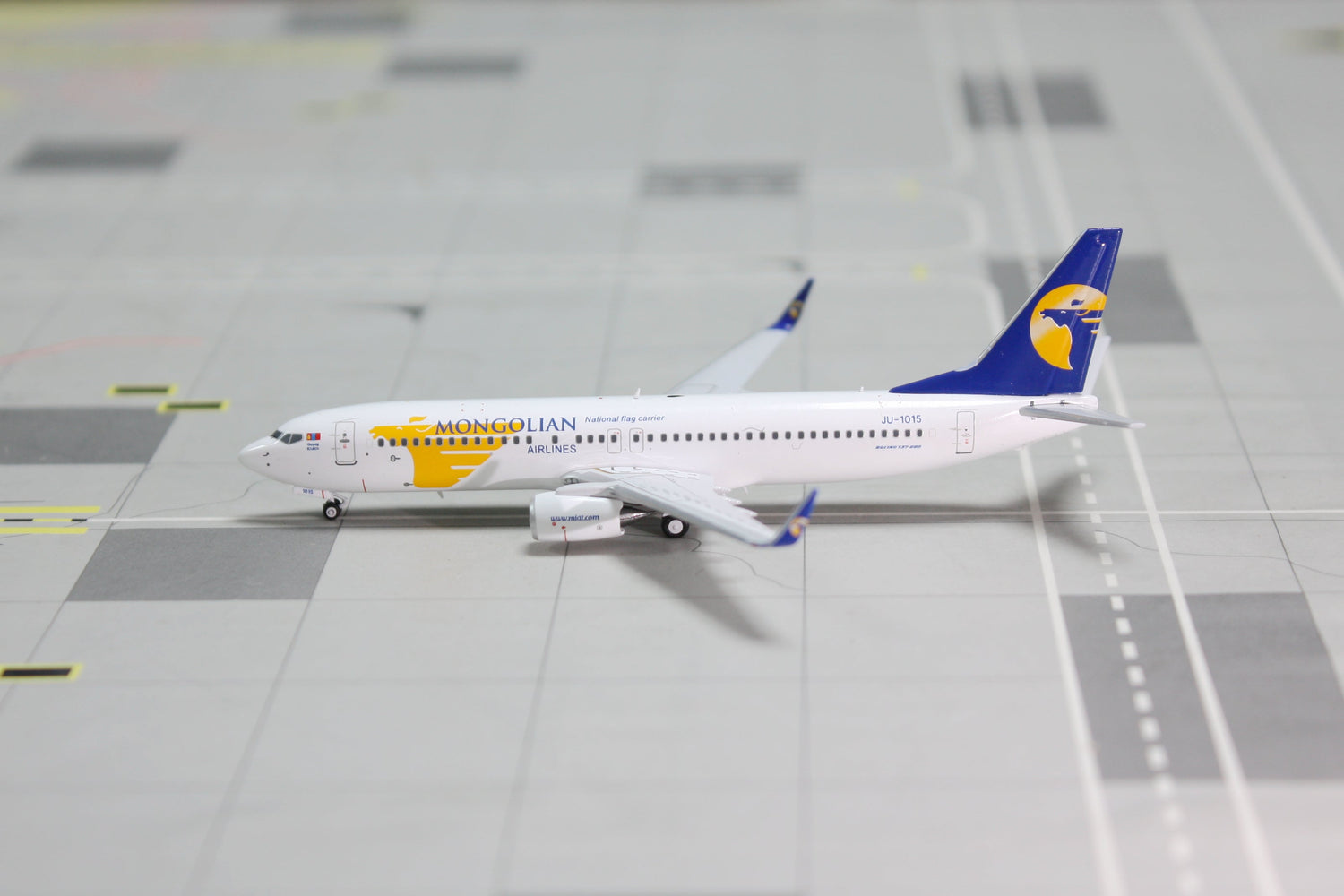 *1/400 MIAT Mongolian Airlines B 737-800 Panda Models 202220