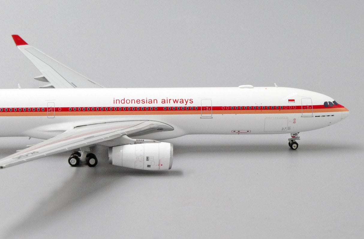 *1/400 Garuda Indonesia A330-300 "Retro Livery" JC Wings JC4GIA209