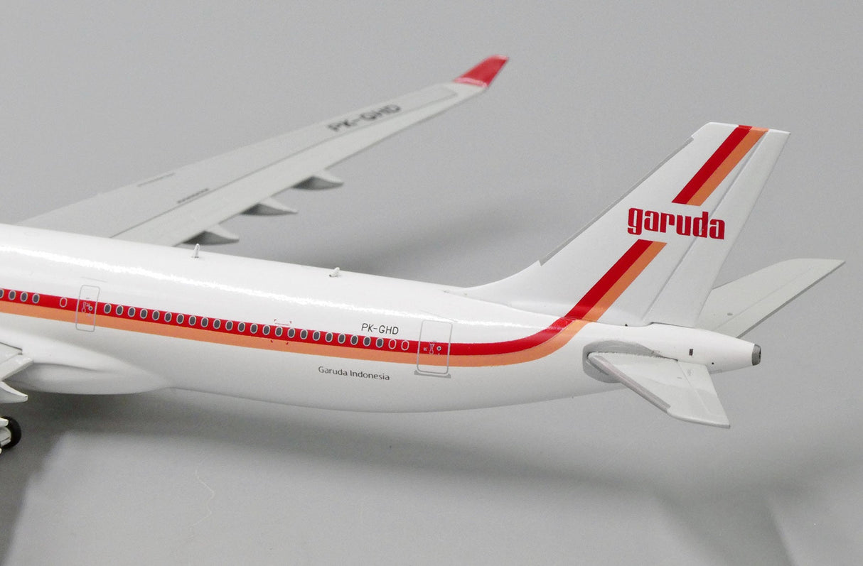*1/400 Garuda Indonesia A330-300 "Retro Livery" JC Wings JC4GIA209