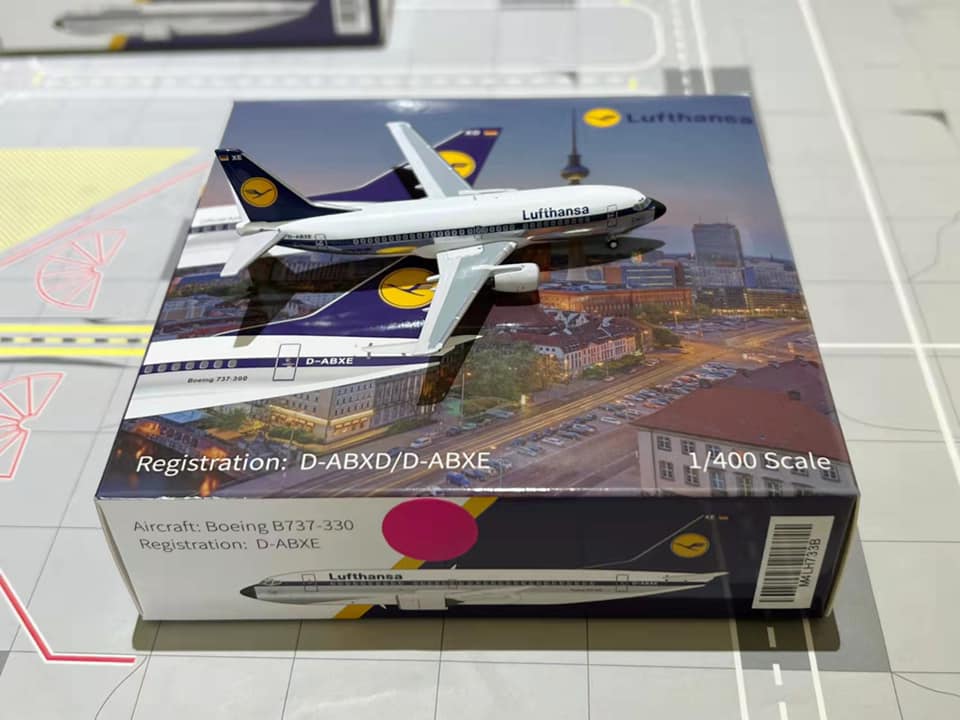 *1/400 Lufthansa B 737-300 Miniature Models M4LH733B