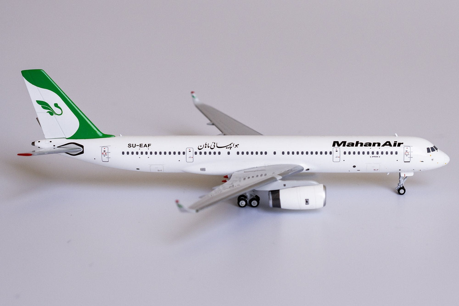 *1/400 Mahan Air Tu-204-120 NG Models 40003