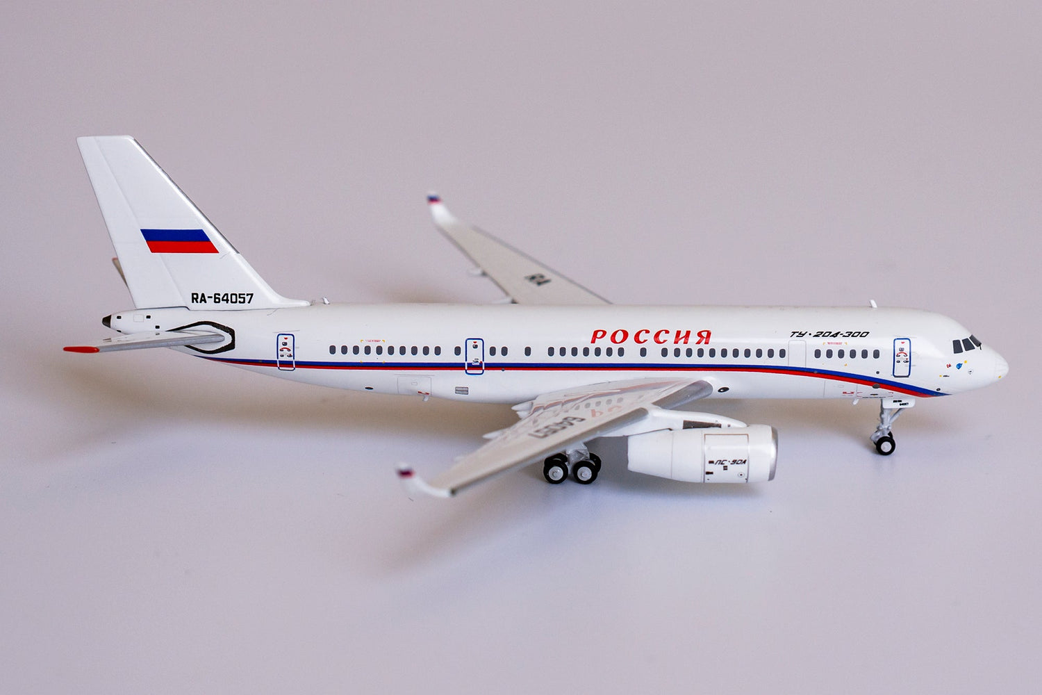*1/400 Russia State Transport Company Tu-204-300 NG Models 41002