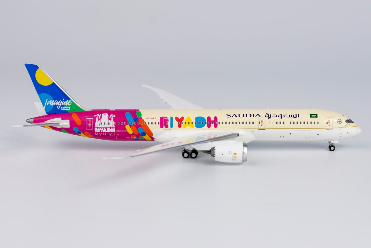* 1/400 Saudi Arabian Airlines B 787-9 "Riyadh Season Livery" NG Models 55081