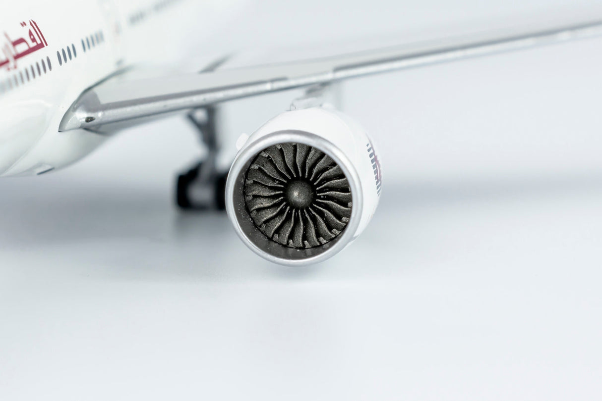 * 1/400 Qatar Airways B 777-300ER "Retro Livery" NG Models 73017