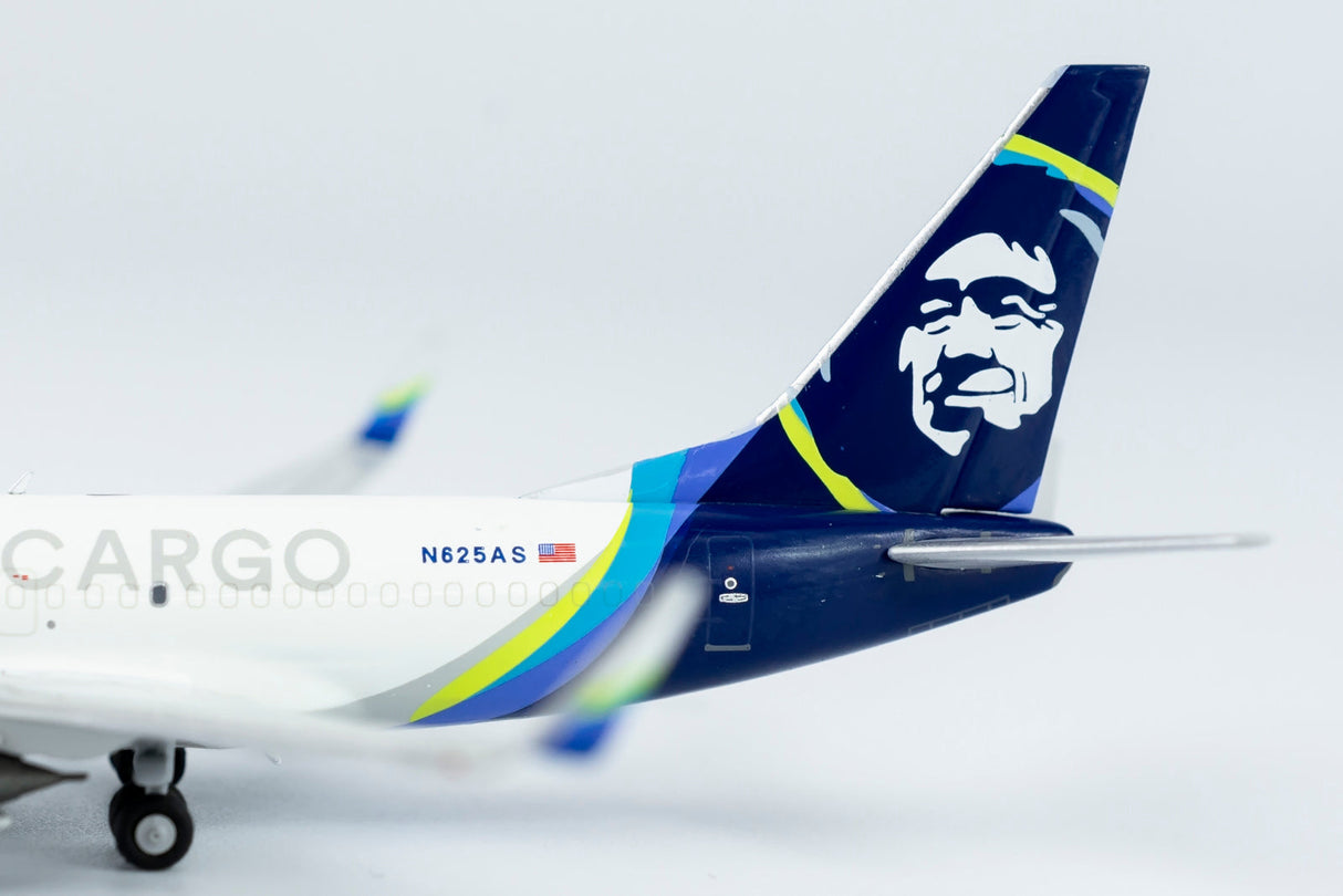 *1/400 Alaska Air Cargo B 737-700/w NG Models 77018
