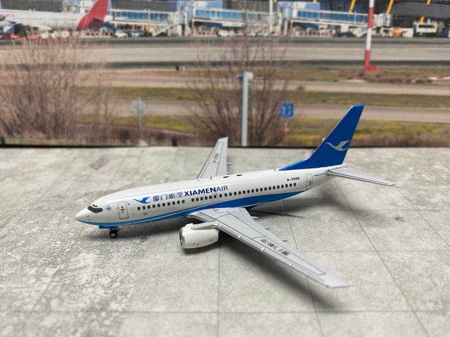 *1/400 Xiamen B 737-700 Panda Models WM0004