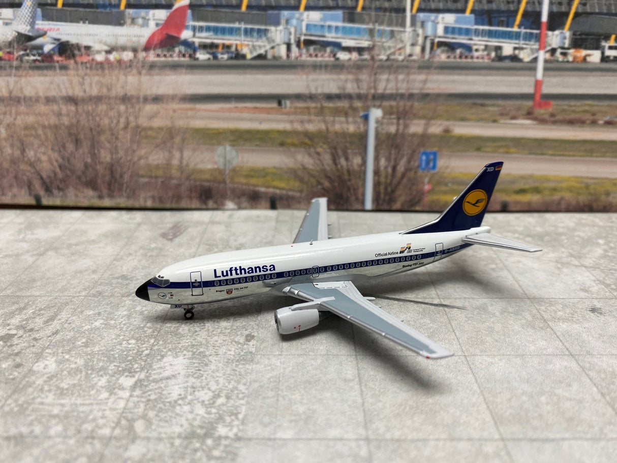 *1/400 Lufthansa B 737-300 "Euro 86" Miniature Models M4LH733A