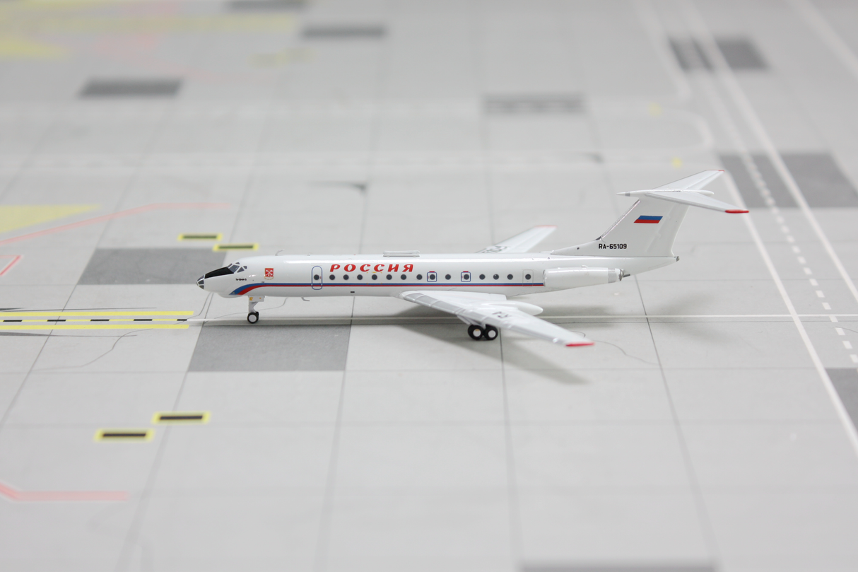*1/400 Russia State Transport Company Tu-134A-3 Panda Models 202216