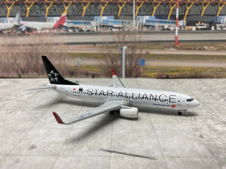 *1/400 Turkish Airlines B 737-800 "Star Alliance Livery" Witty Wings WTW-4-738-015
