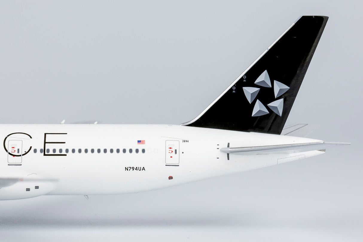 1:400 NG 72022 United Airlines 777-200ER N794UA (Star Alliance)