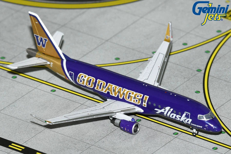 1/400 Alaska Airlines E175LR N662QX Gemini Jets GJASA2251 "Go Dawgs"